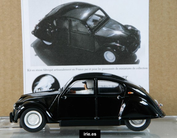 2CV Dagonet NEGRO irie.es