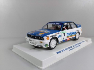 Bmw M3 E30 Rallye El Corte Inglés 1988<br />
Edición Limitada Y Numerada A 350 Unidades<br />
Ref: E2009