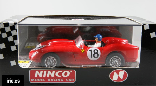 NINCO - Clásicos<br />
FERRARI 250 TR    Dorsal 18</p>
<p>