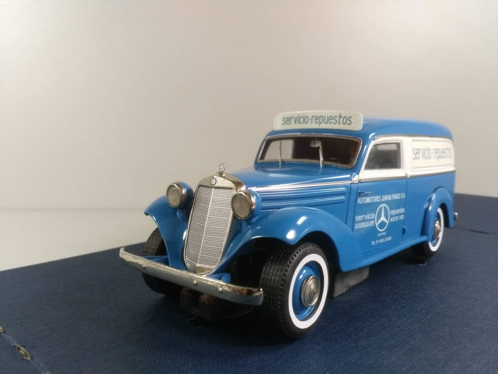 MERCEDES BENZ AJ-01 de SLOT CLASSIC