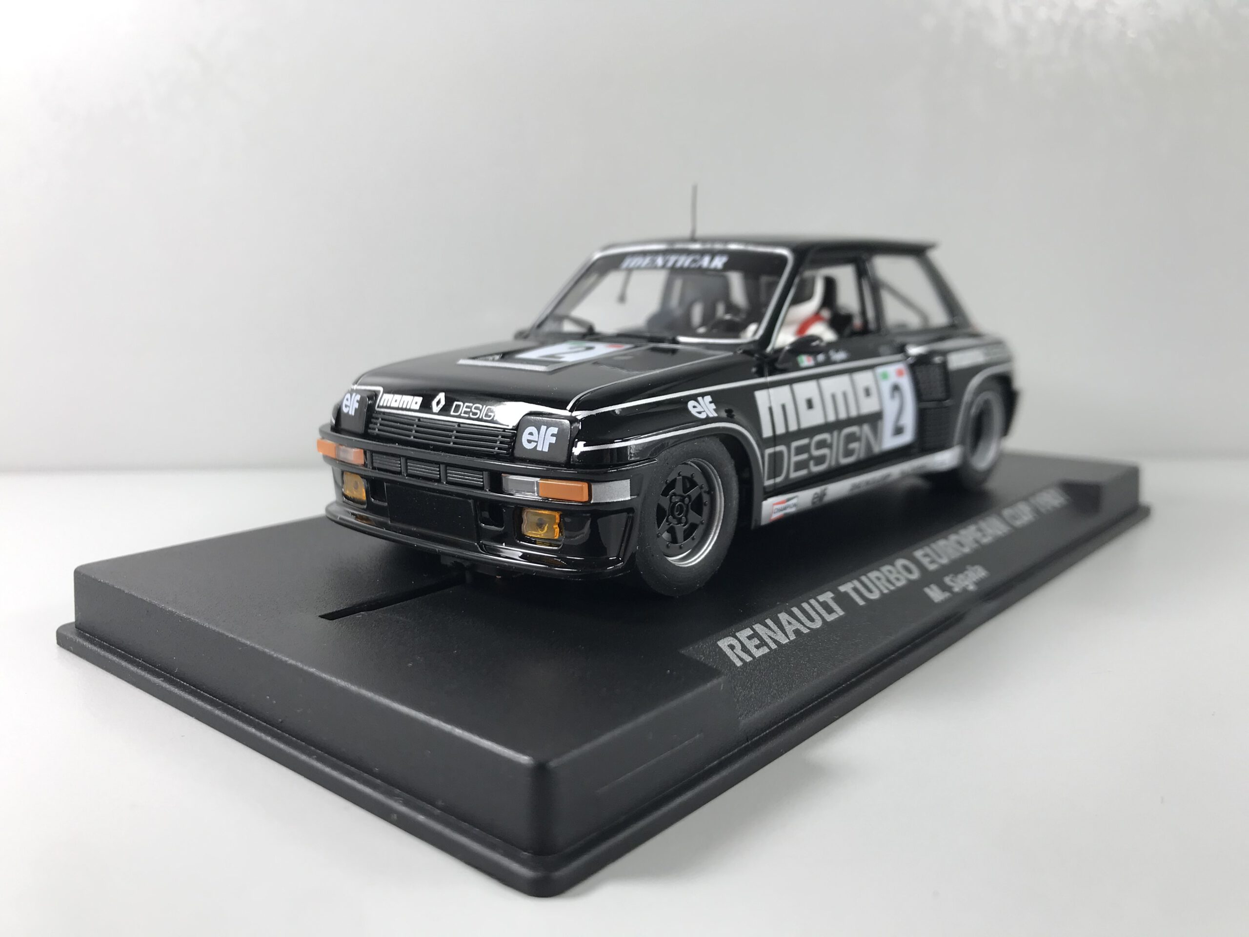 Edición Especial Limitada Renault  5<br />
Campeón España Rallyes De Tierra 1985<br />
Ref: E2035