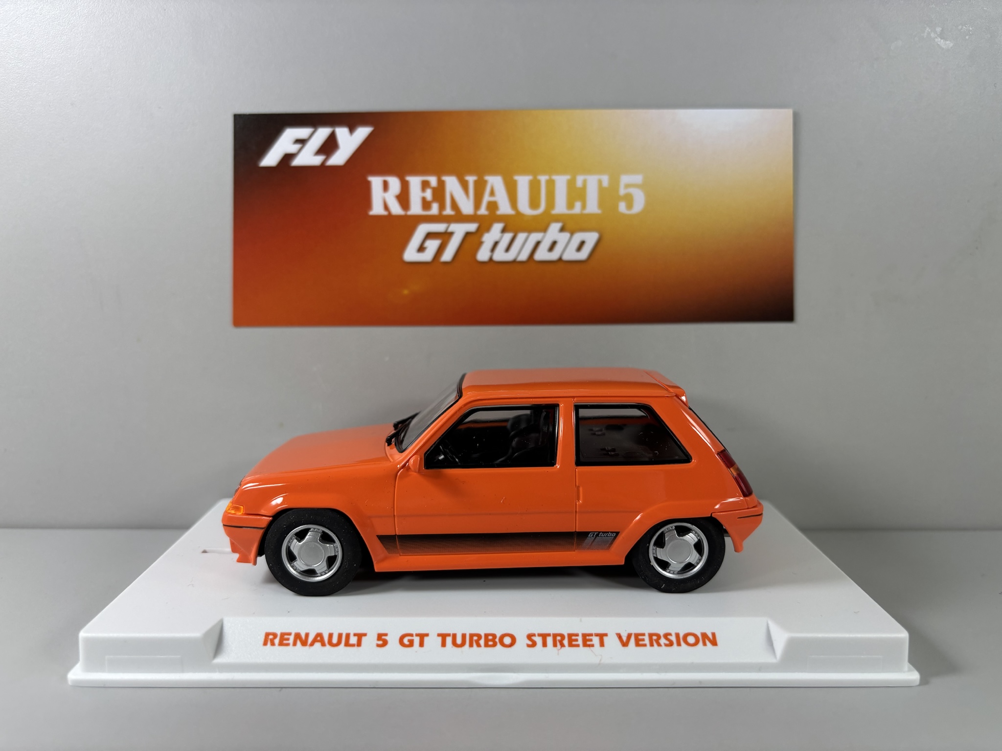 Edición Especial Limitada Renault  5<br />
Campeón España Rallyes De Tierra 1985<br />
Ref: E2035